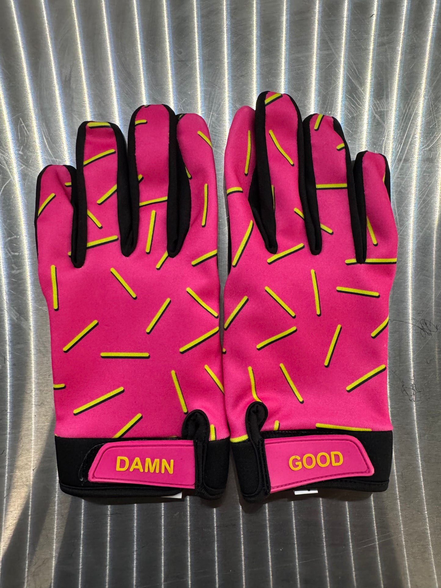 90s donut gloves