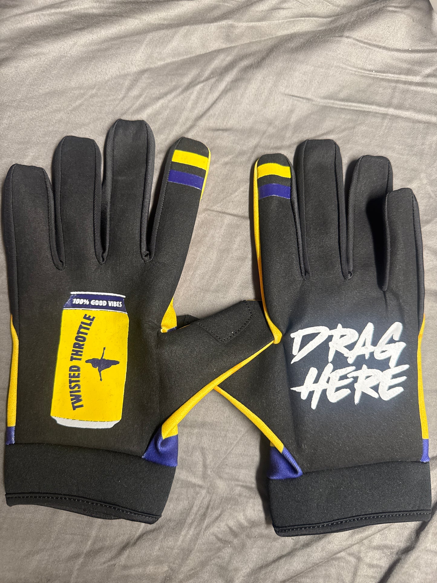 Twisted throttle Gloves